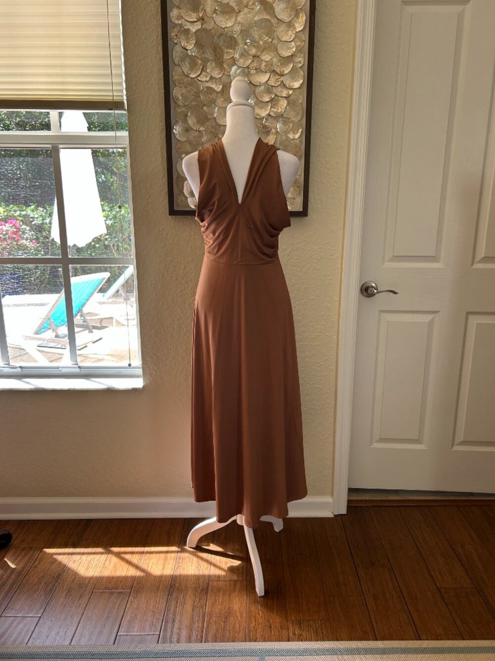 Bronze Circle Gathered Midi Dress - Picture 5 of 6